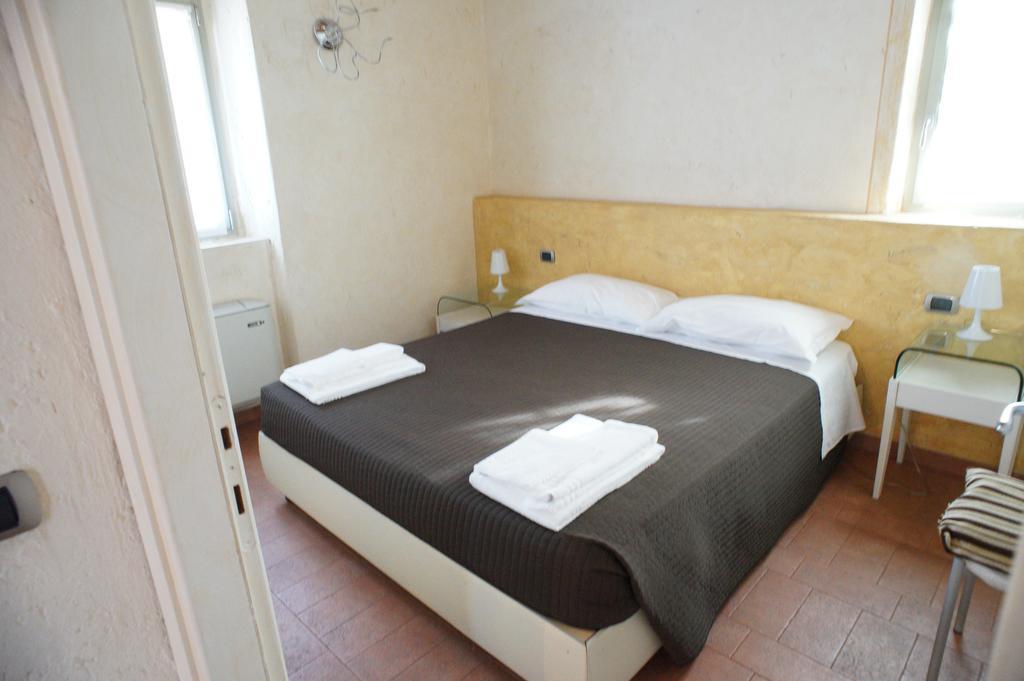 Corte Breda, Agriturismo Bed&Breakfast Chiari Exterior foto